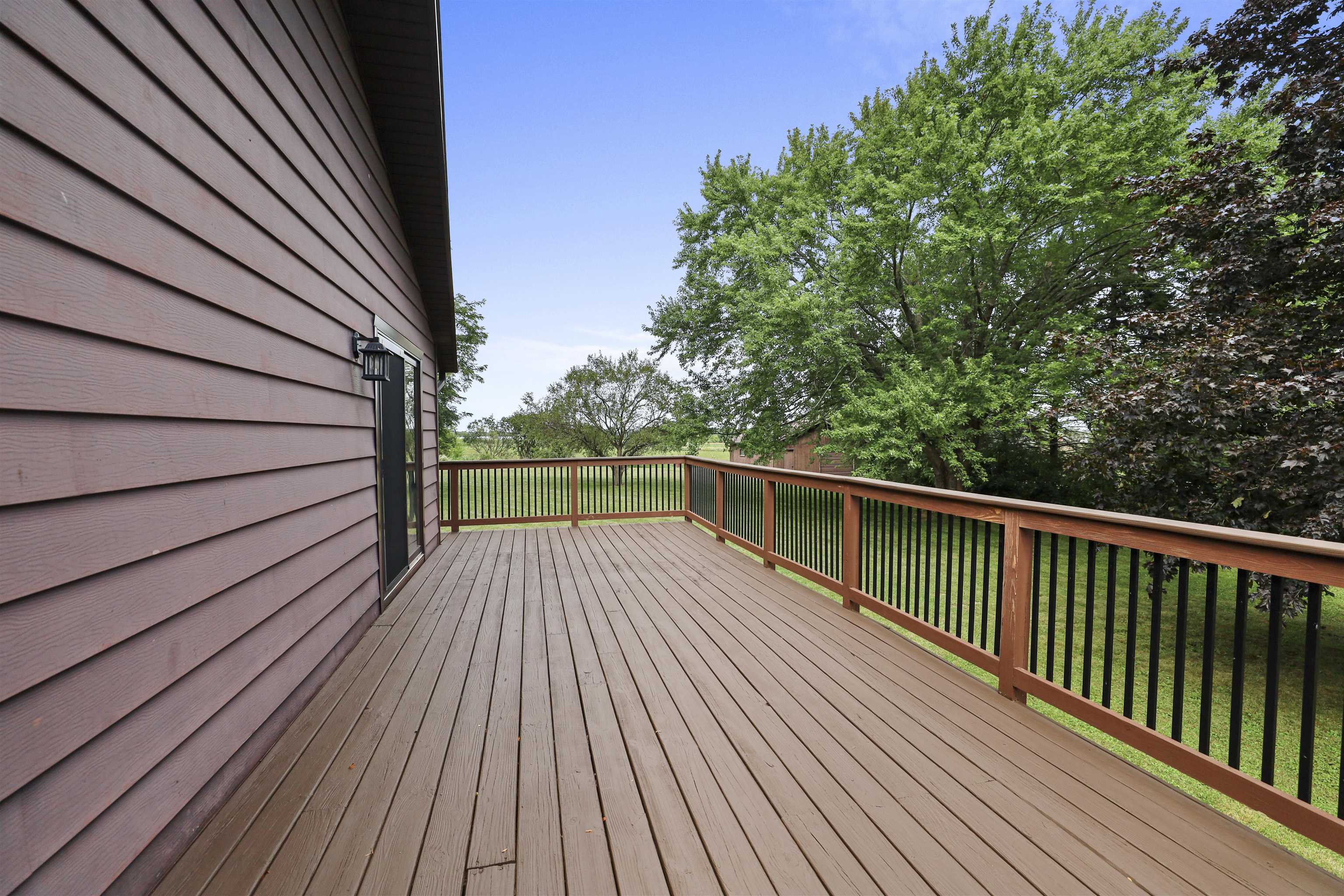 2842 Fairview Road Neenah, WI 54956 - Photo 10 of 19 Gallery Image 10