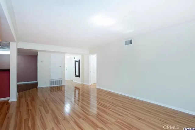 a view of livingroom with hardwood