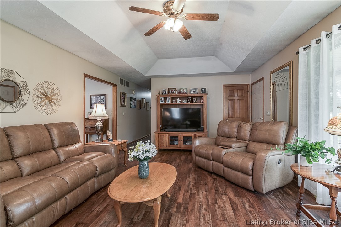 25105 Jackson Road Borden, IN 47106 - Photo 7 of 43 Gallery Image 7