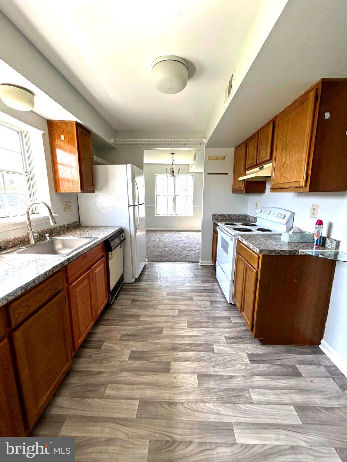 1405 Key Parkway, Unit 201A Frederick, MD 21702 - Photo 5 of 10 Bright and inviting kitchen space.