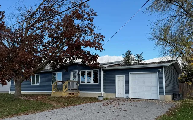 $400,000 | 110 Charles Avenue, Middlebury, VT 05753