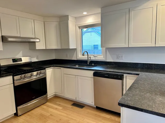 $400,000 | 110 Charles Avenue, Middlebury, VT 05753