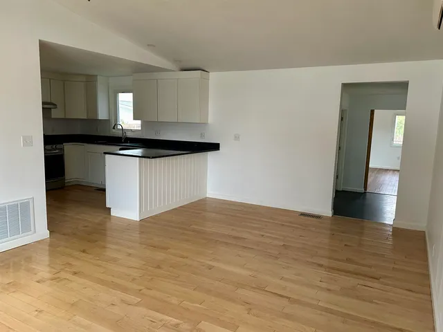 $400,000 | 110 Charles Avenue, Middlebury, VT 05753