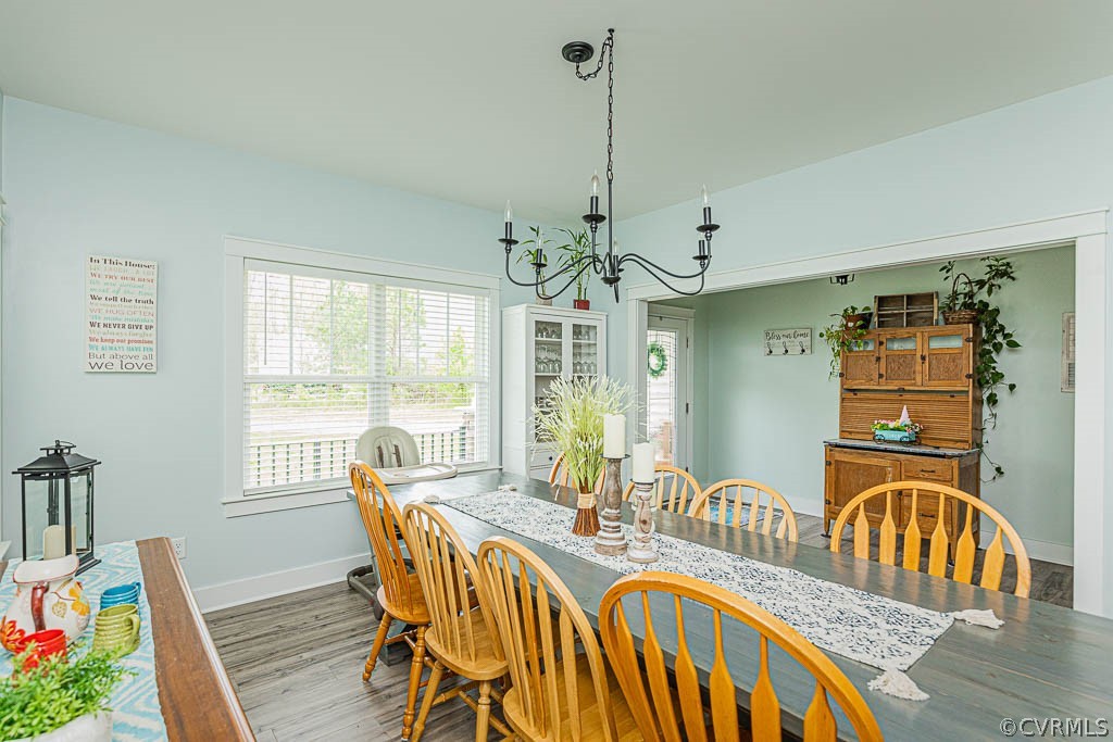 8601 Klamath Road Quinton, VA 23141 - Photo 8 of 50 Spacious dining area