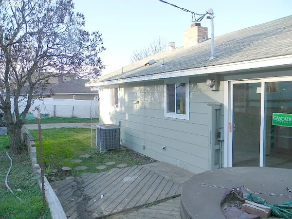 $350,000 | 214 East 13th Street, The Dalles, OR 97058