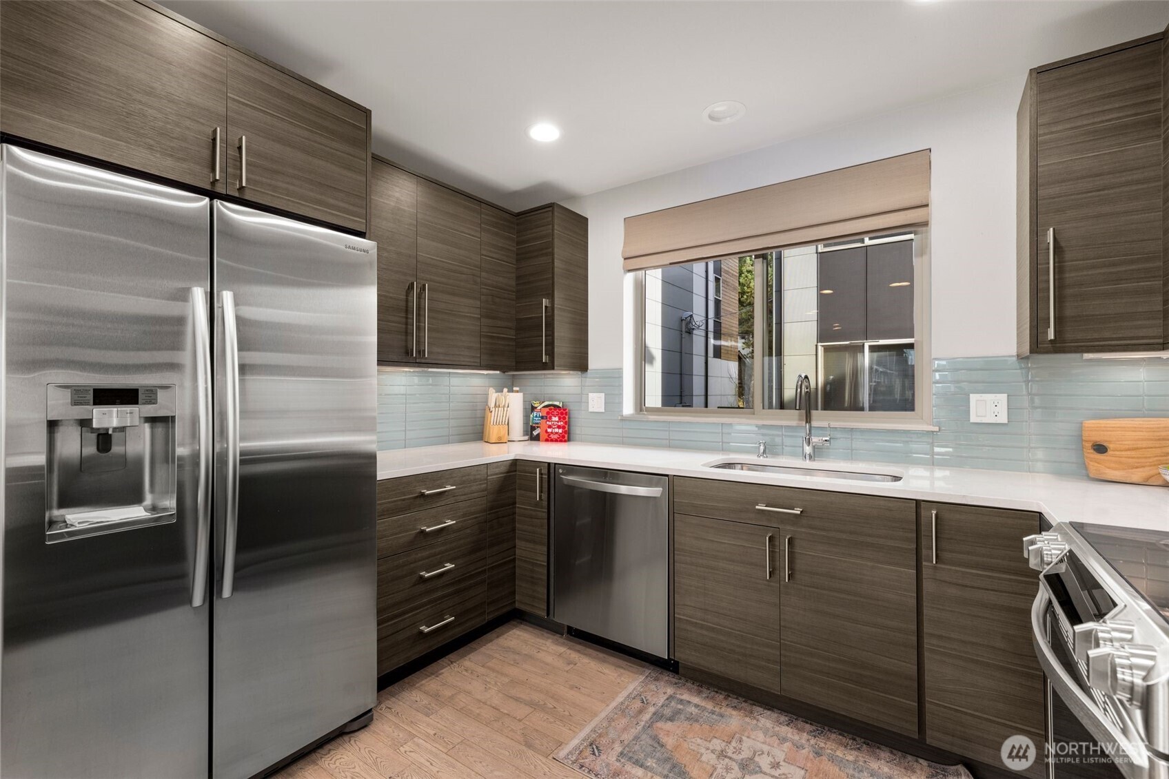 2422 55th Avenue Southwest Seattle, WA 98116 - Photo 13 of 40