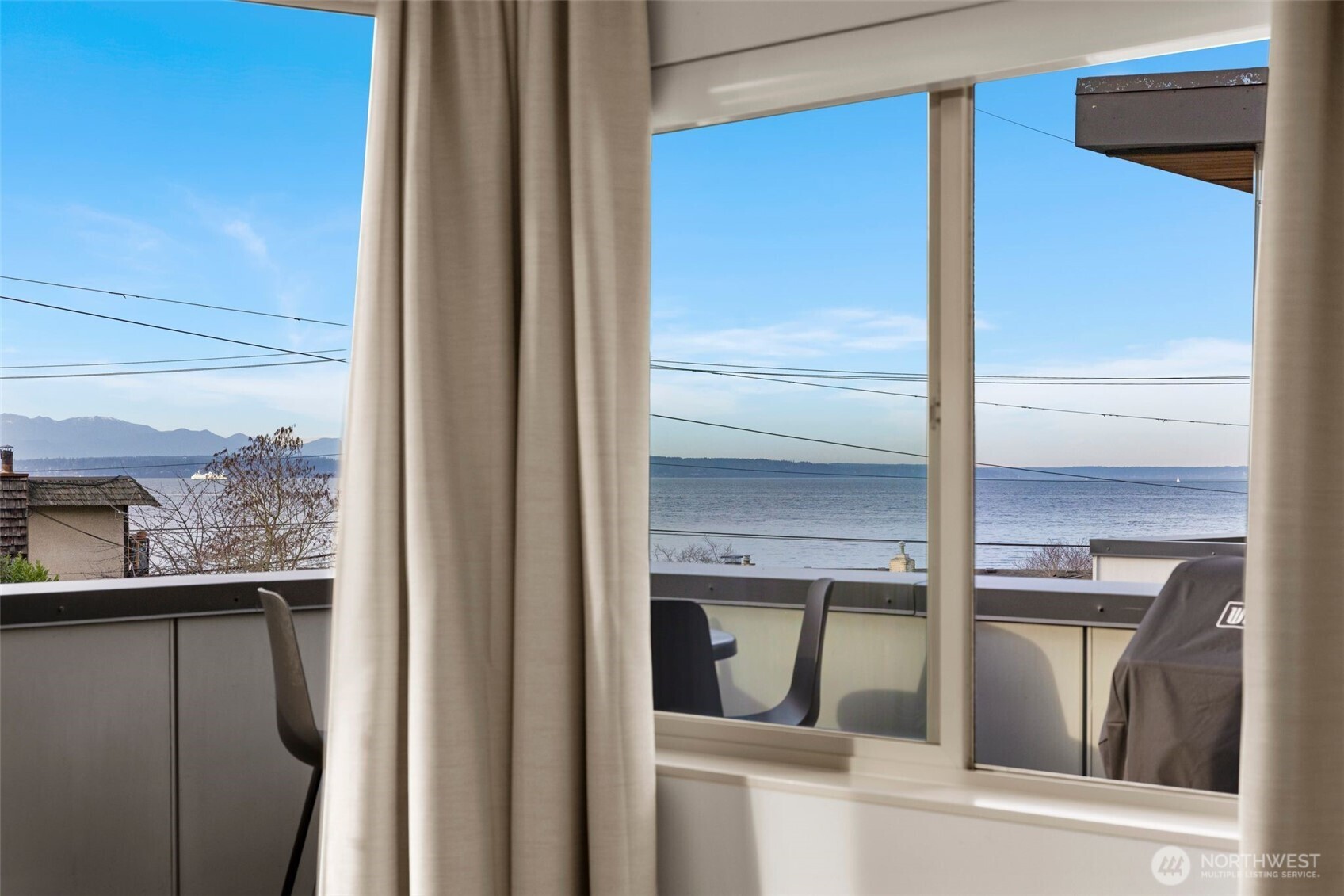 2422 55th Avenue Southwest Seattle, WA 98116 - Photo 26 of 40