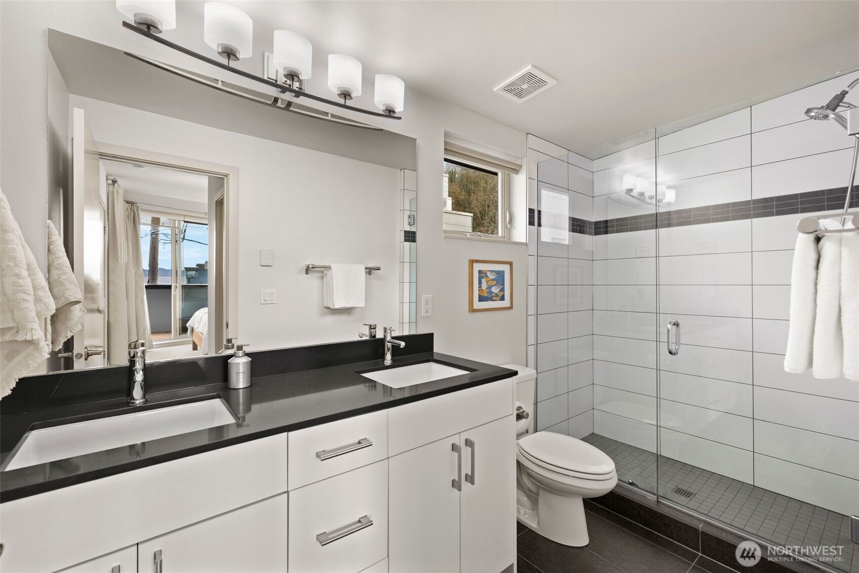 2422 55th Avenue Southwest Seattle, WA 98116 - Photo 28 of 40