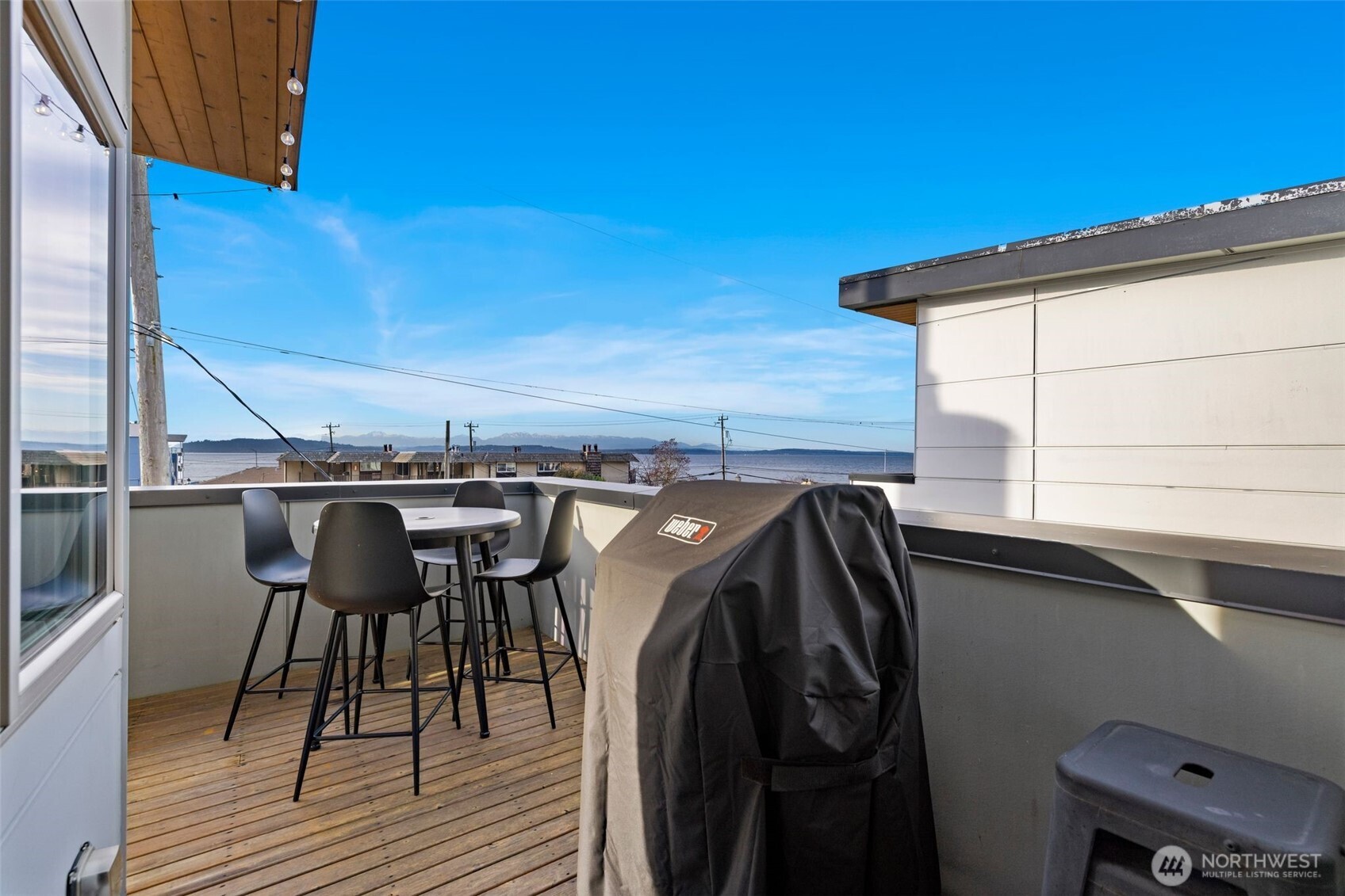 2422 55th Avenue Southwest Seattle, WA 98116 - Photo 31 of 40