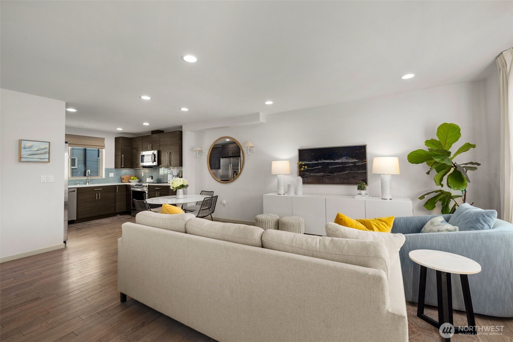 2422 55th Avenue Southwest Seattle, WA 98116 - Photo 7 of 40