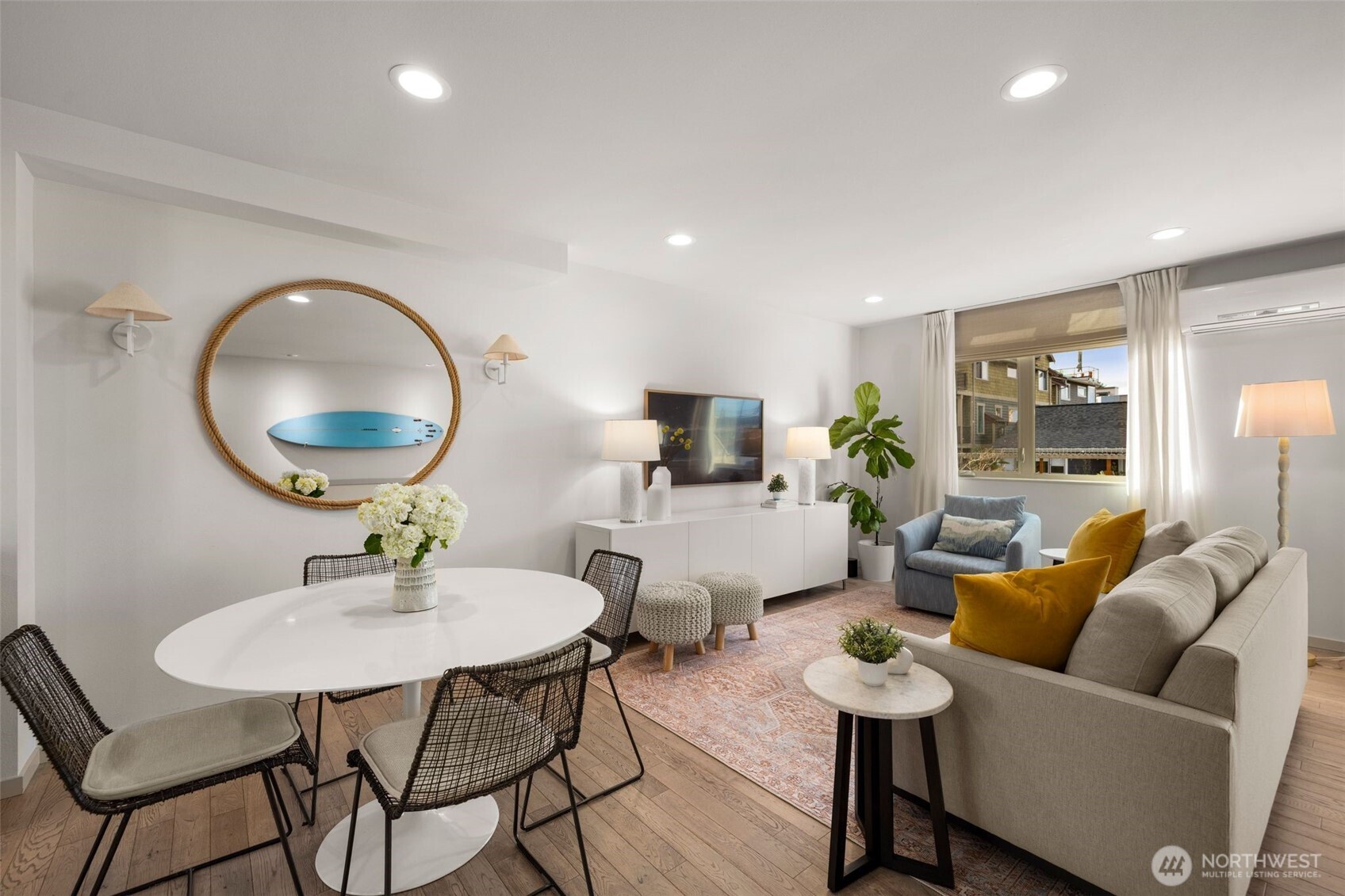 2422 55th Avenue Southwest Seattle, WA 98116 - Photo 8 of 40