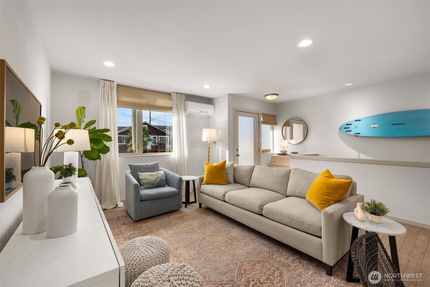 2422 55th Avenue Southwest Seattle, WA 98116 - Photo 9 of 40