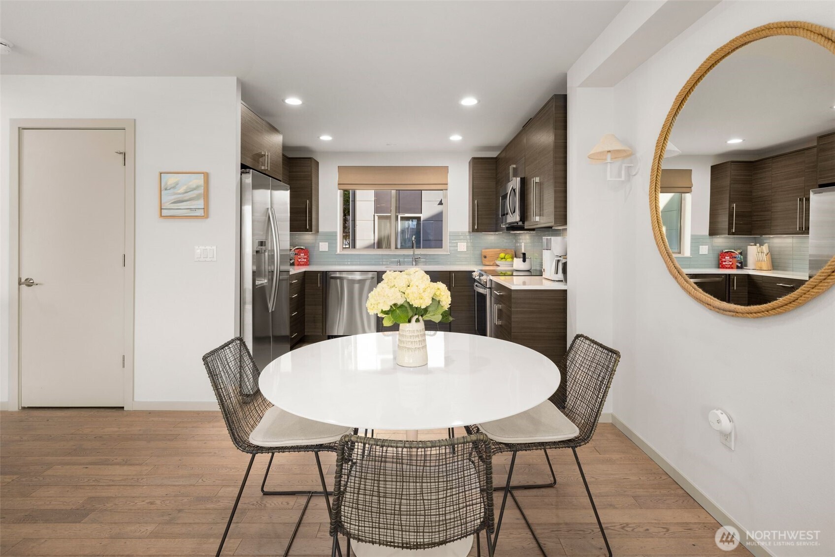 2422 55th Avenue Southwest Seattle, WA 98116 - Photo 10 of 40