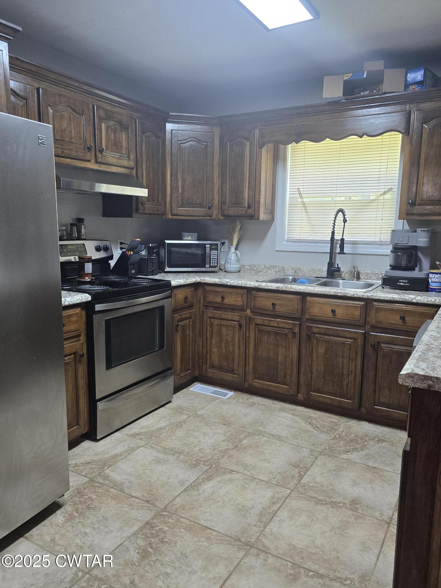 364 Fire Tower Road Selmer, TN 38375 - Photo 2 of 11 20250721_134312