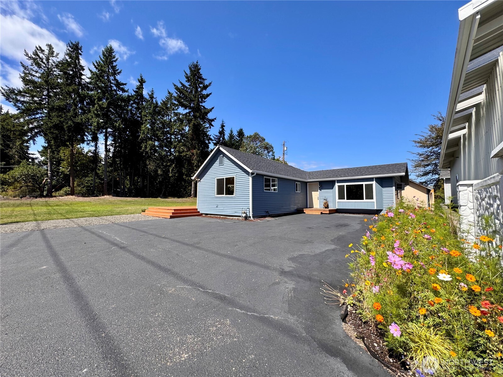 1922 Fir Street Keyport, WA 98345 - Photo 38 of 40