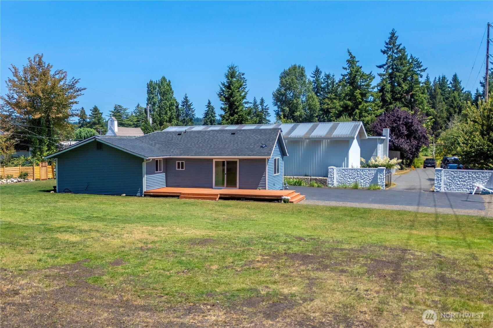 1922 Fir Street Keyport, WA 98345 - Photo 6 of 40