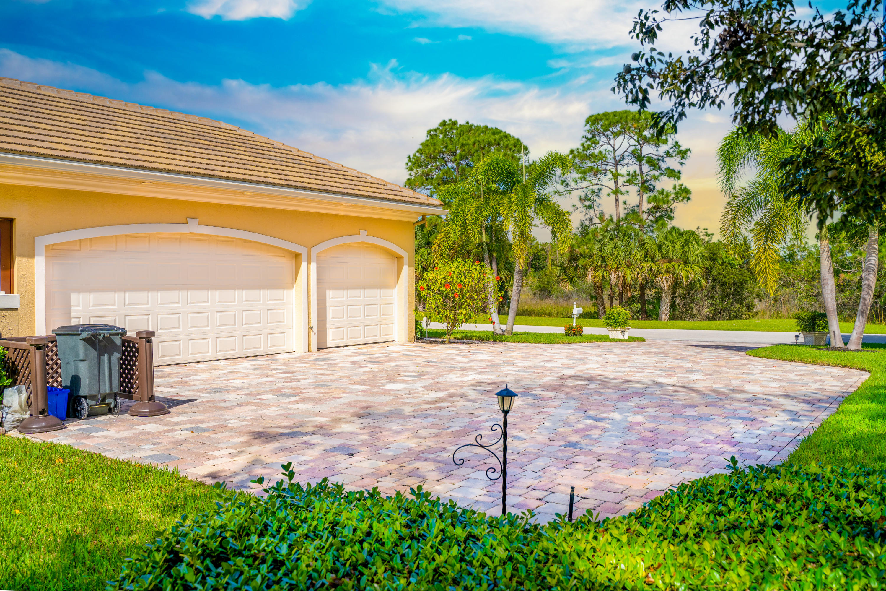 4122 Southwest Rivers End Way Palm City, FL 34990 - Photo 5 of 21 Garage and Parking