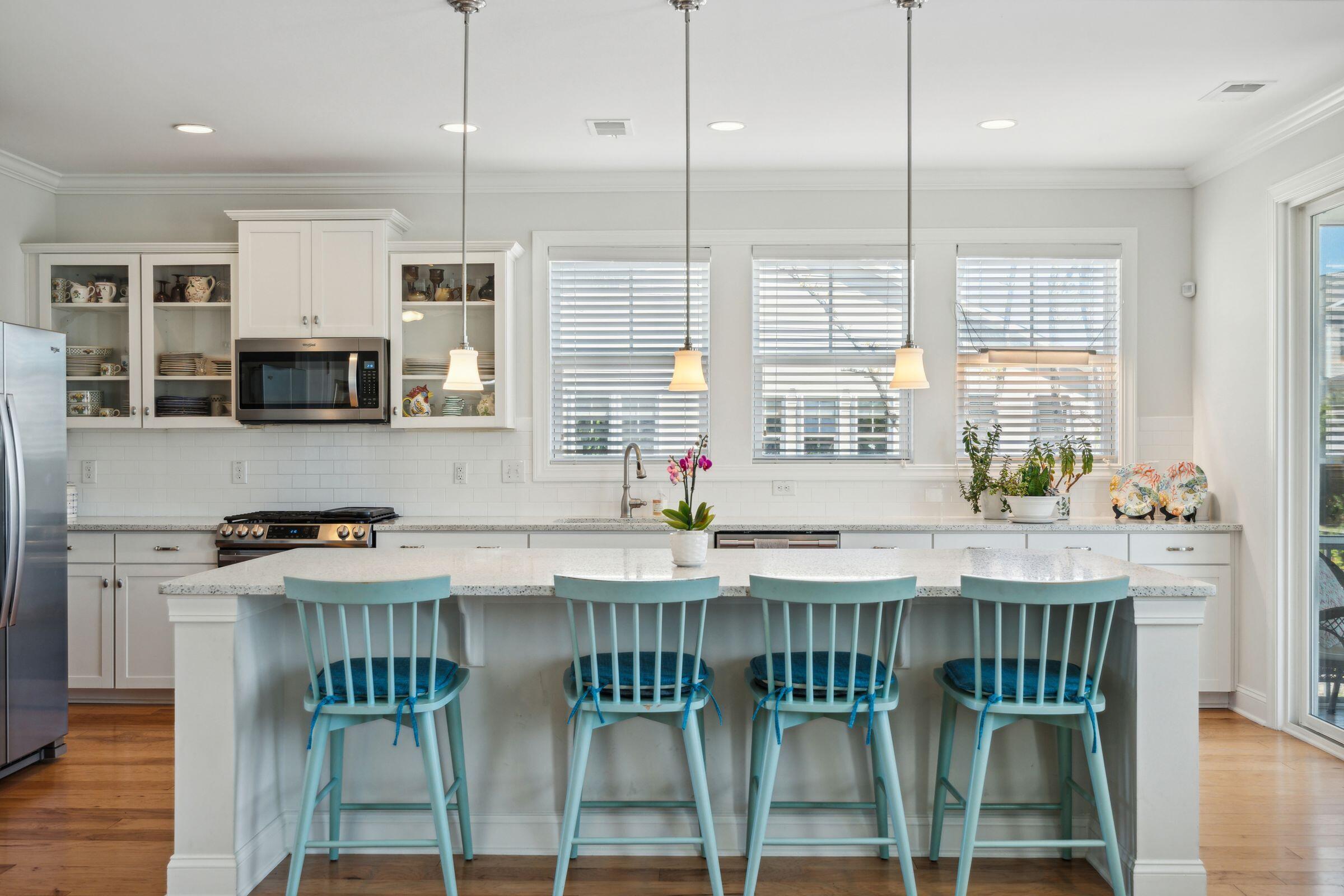 2181 Midden Drive Mount Pleasant, SC 29466 - Photo 9 of 87 Glass cabinetry