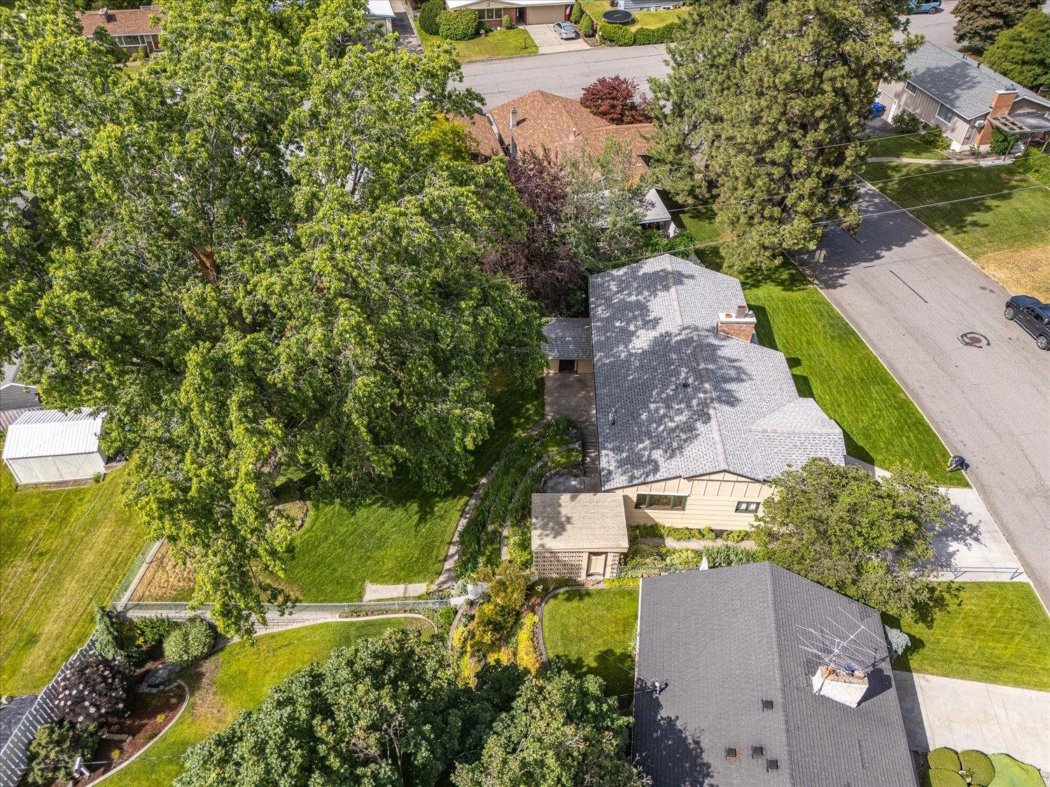 6927 North Fox Point Drive Spokane, WA 99208 - Photo 25 of 27