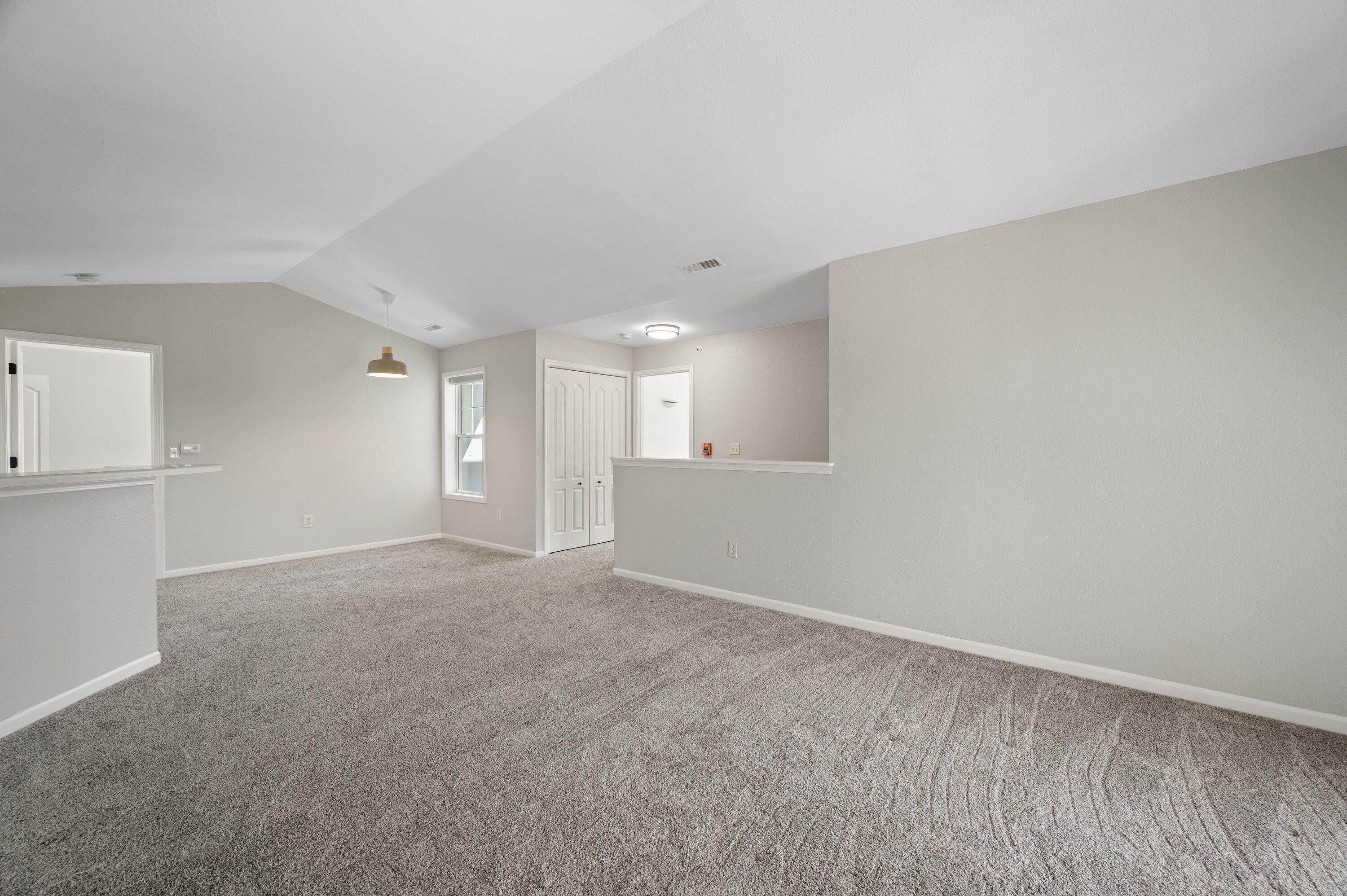 9301 South Cobblestone Way, Unit H Franklin, WI 53132 - Photo 6 of 33 0039