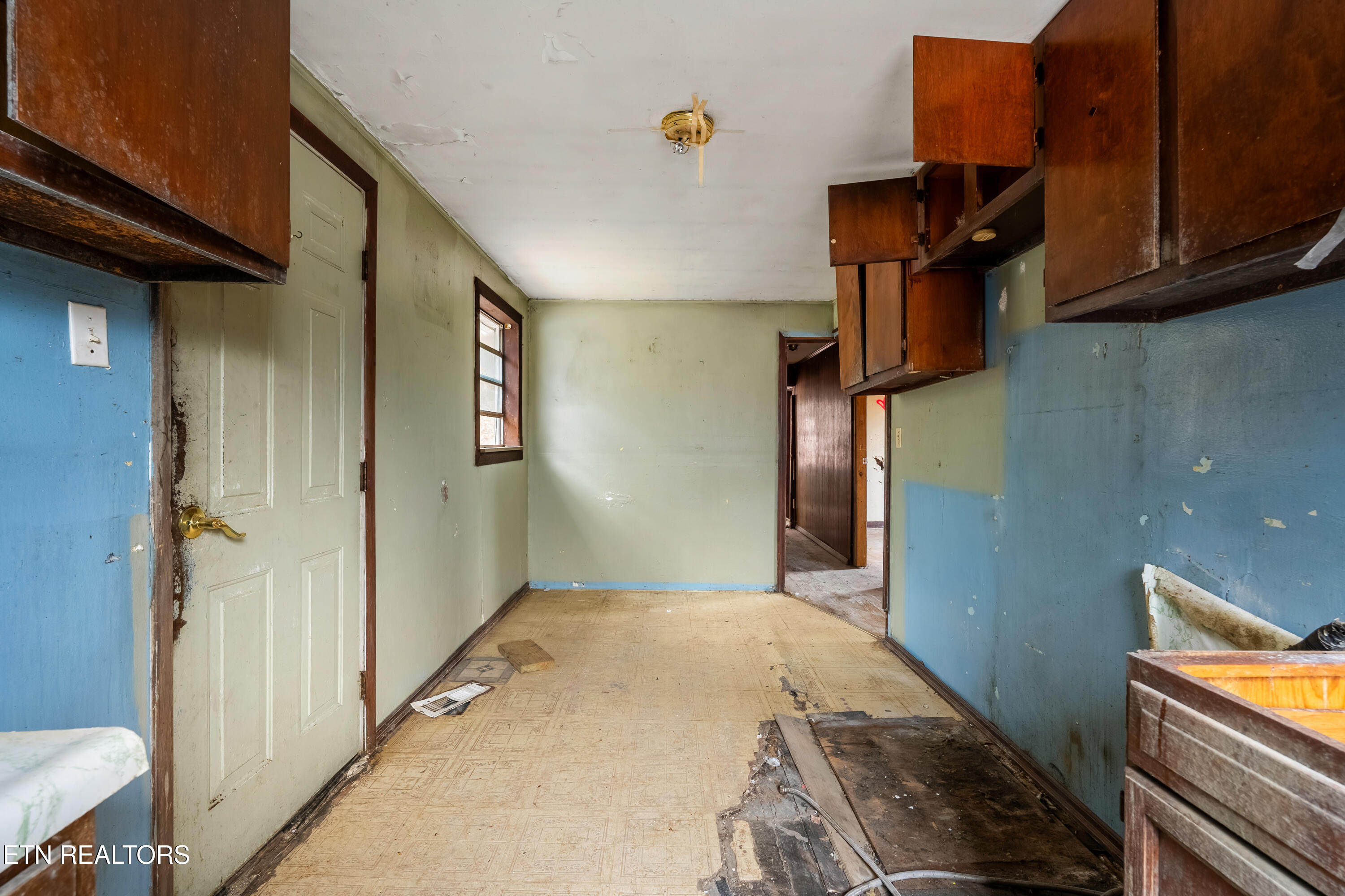 470 Riden Road Greenback, TN 37742 - Photo 9 of 25 DSC07575-HDR