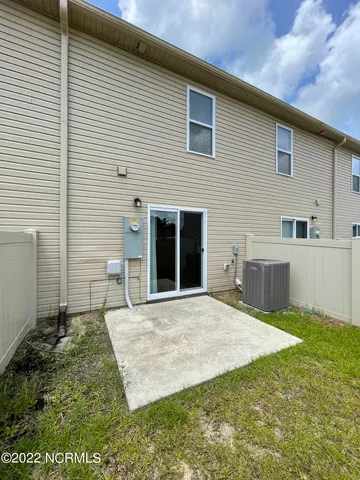 $1,350 | 404 Sullivan Loop Road, Midway Park, NC 28544