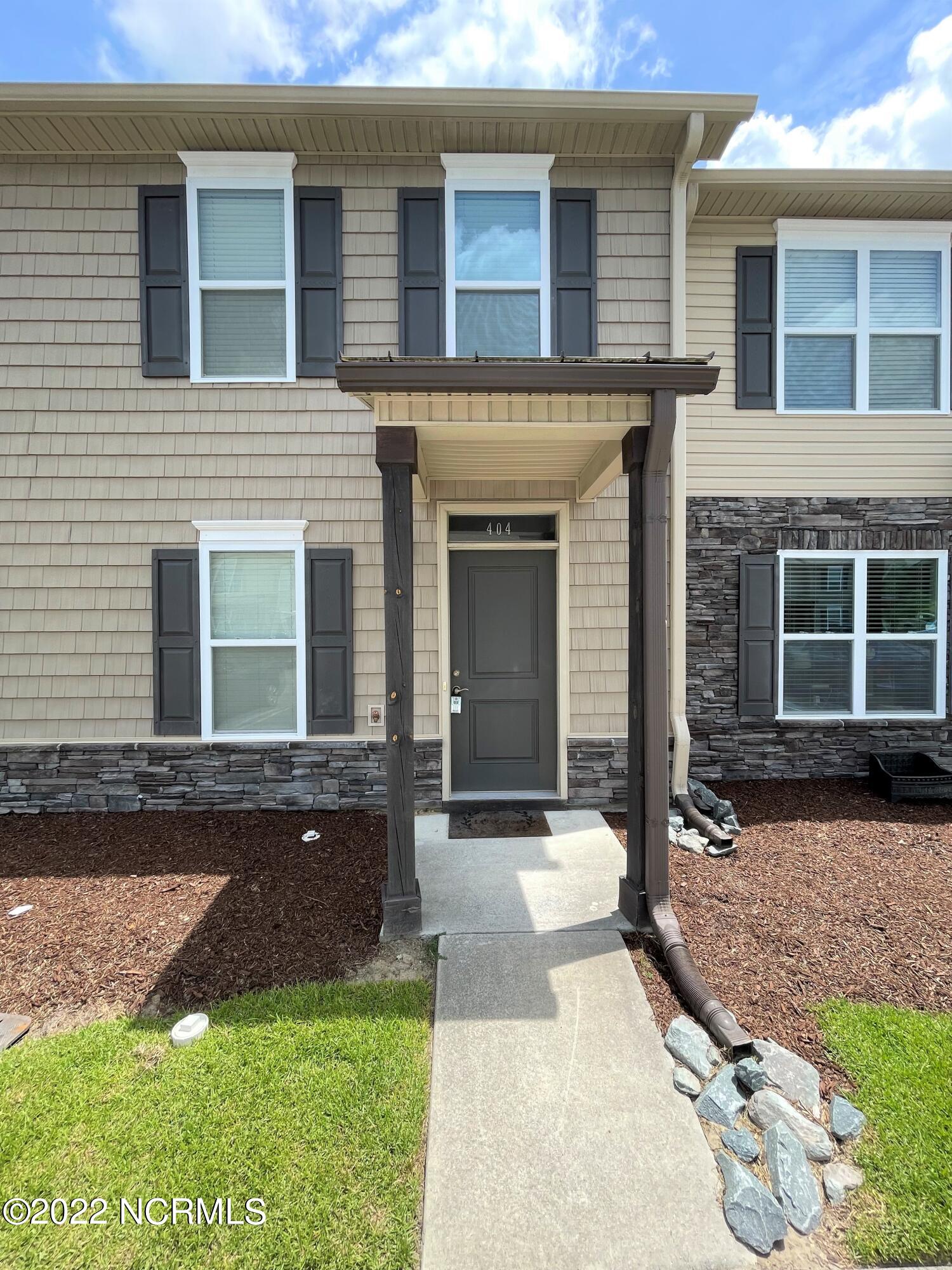 404 Sullivan Loop Road Midway Park, NC 28544 - Photo 2 of 15 IMG_1241