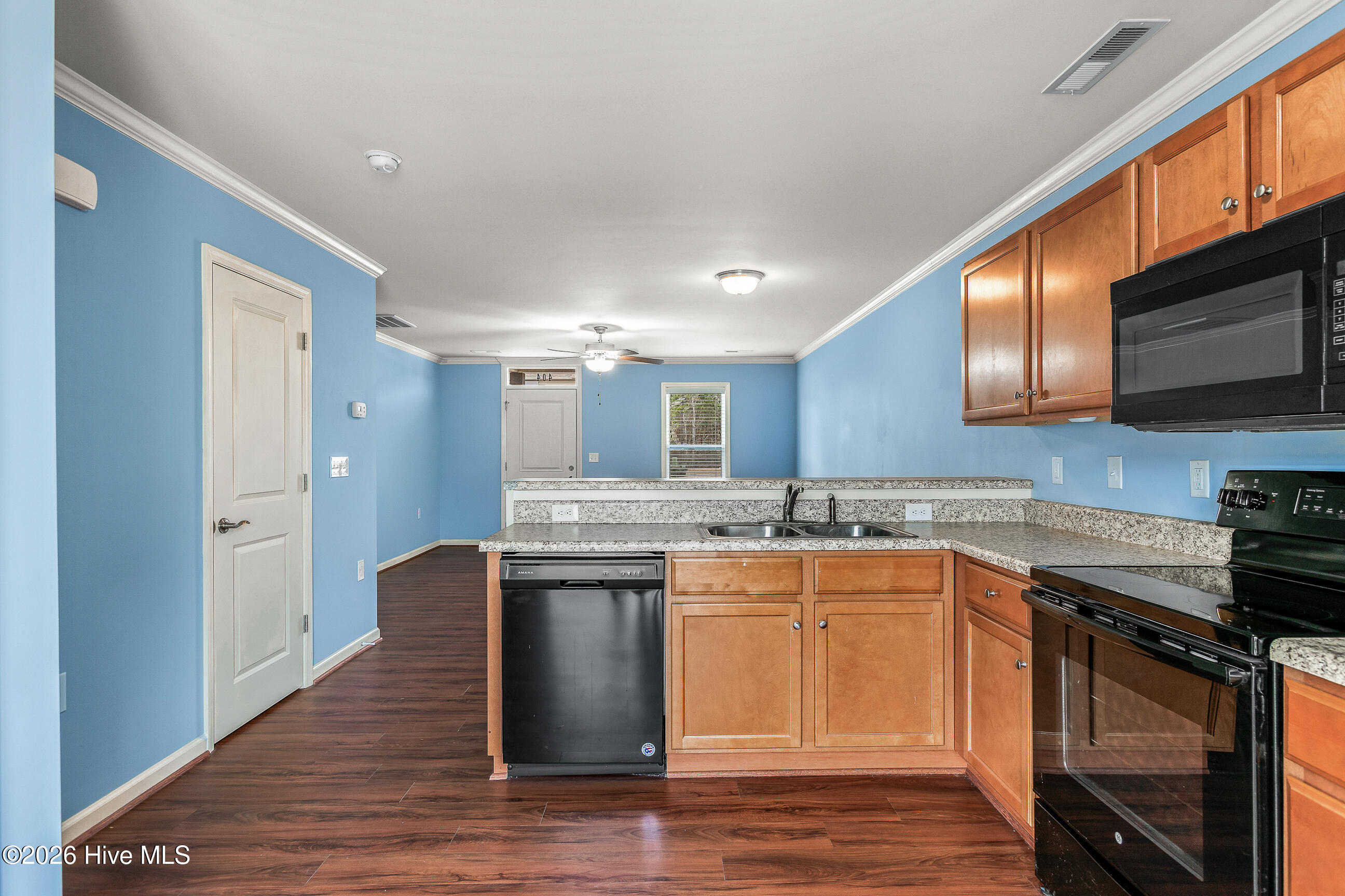 404 Sullivan Loop Road Midway Park, NC 28544 - Photo 9 of 22 01-9