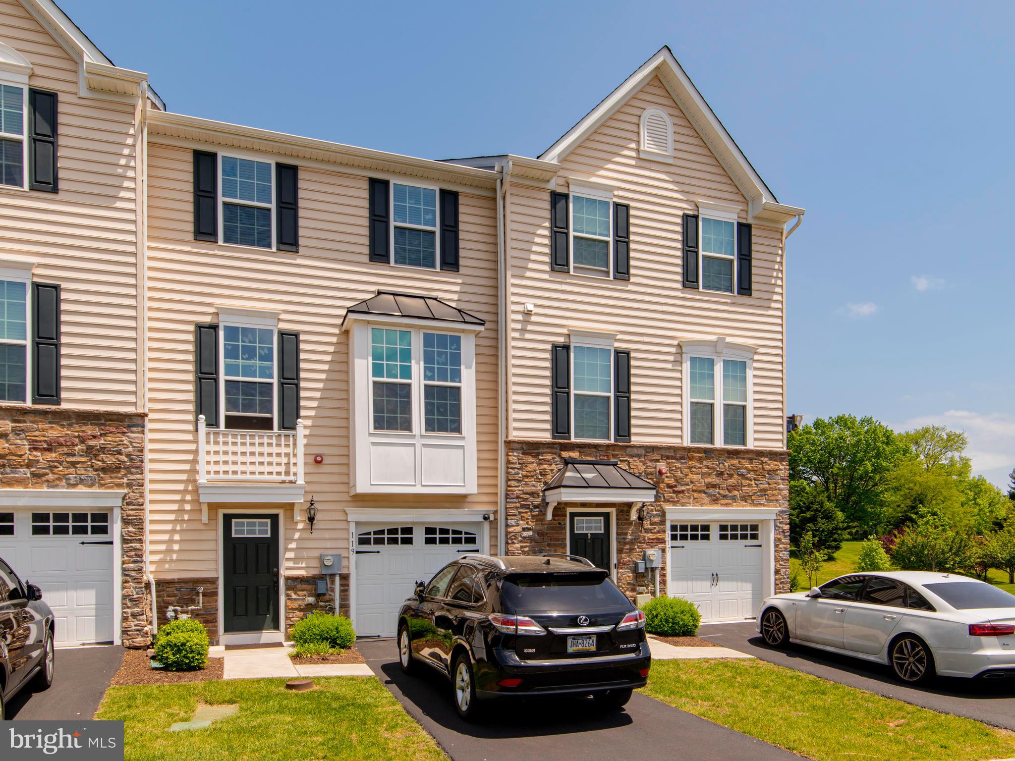 119 Old Cedarbrook Road Wyncote, PA 19095 - Photo 1 of 20 Entrance - Garage / Driveway