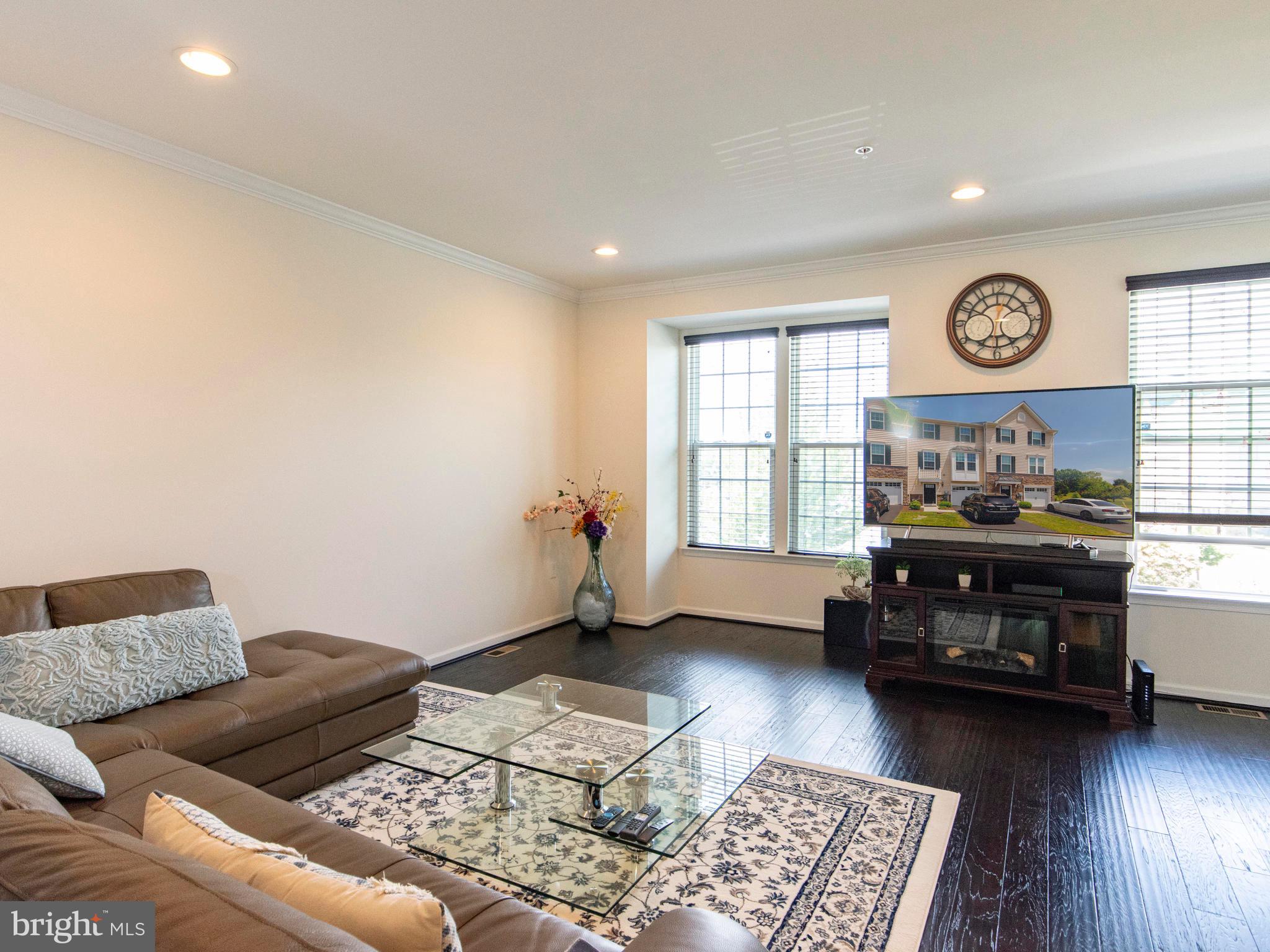 119 Old Cedarbrook Road Wyncote, PA 19095 - Photo 8 of 20 Living Room - plenty of Natural Light!