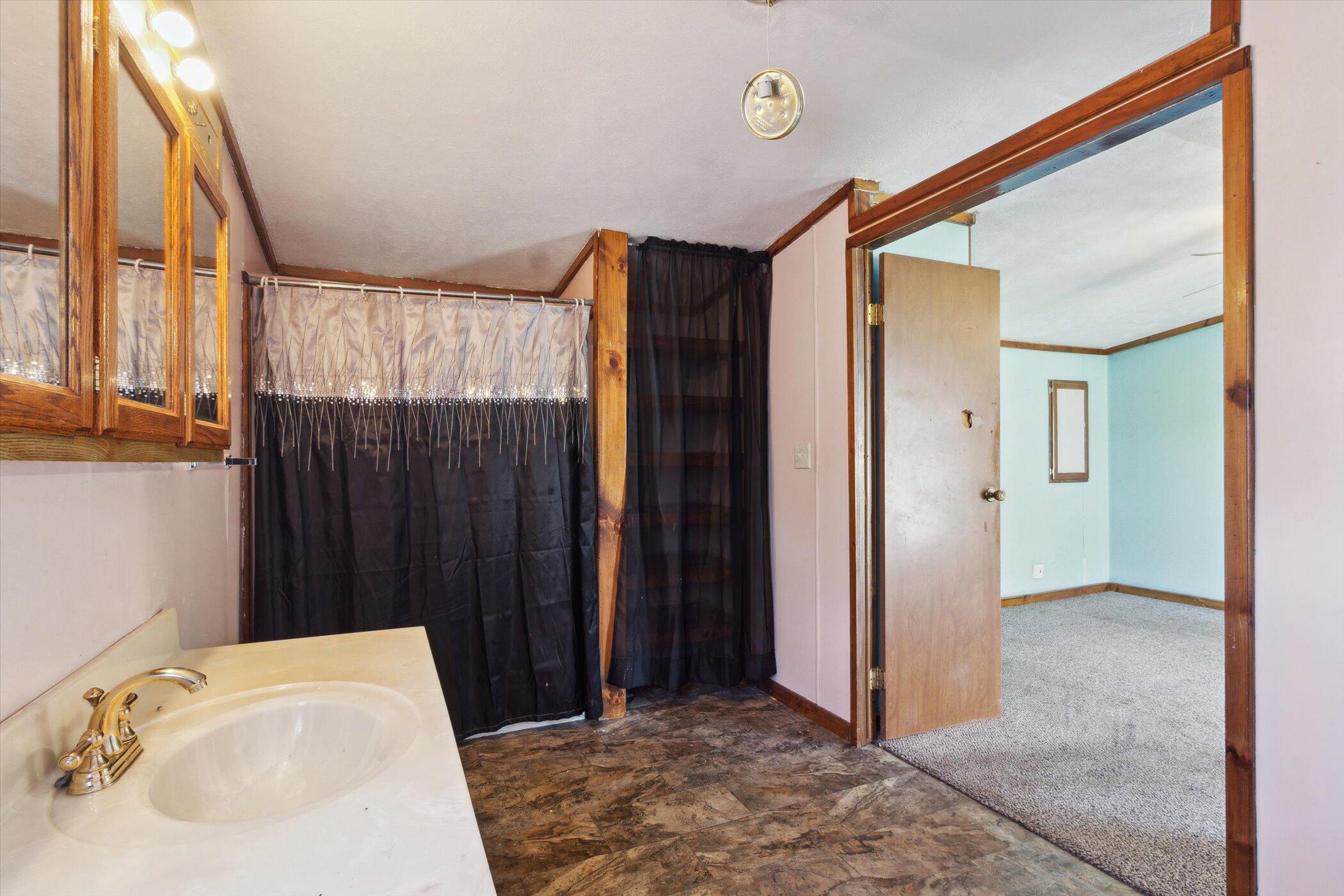 11230 East Pakes Road Crystal, MI 48818 - Photo 23 of 38 23-11230-E-Pakes-Rd-Crystal-MI-48818-Win