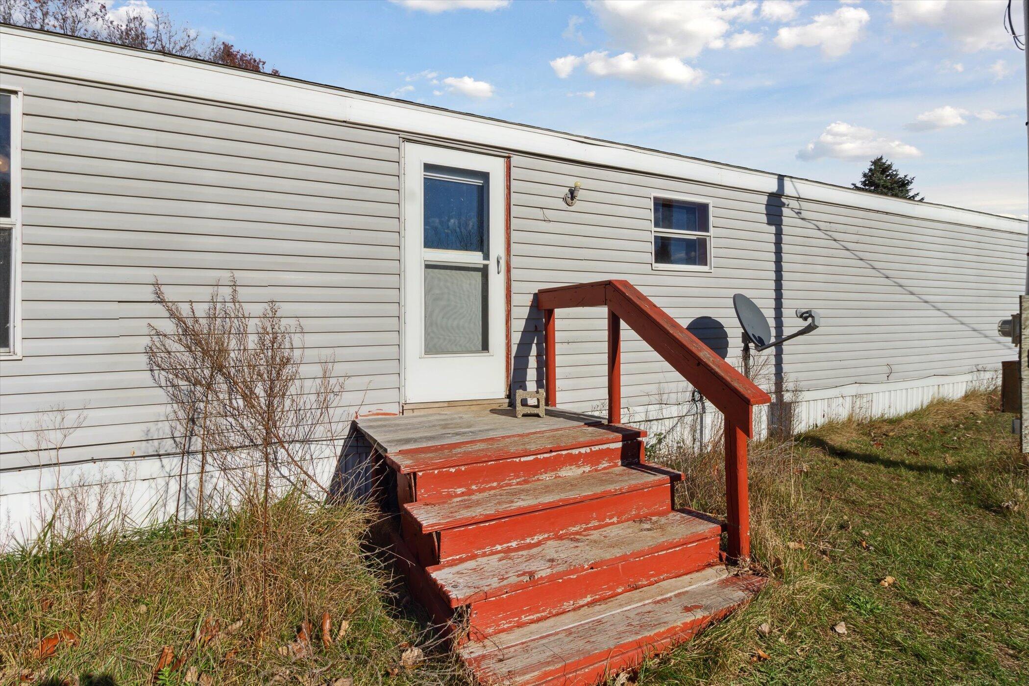 11230 East Pakes Road Crystal, MI 48818 - Photo 30 of 38 30-11230-E-Pakes-Rd-Crystal-MI-48818-Win