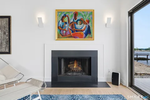 $3,200,000 | 62-64 Wallacks Drive, Stamford, CT 06902