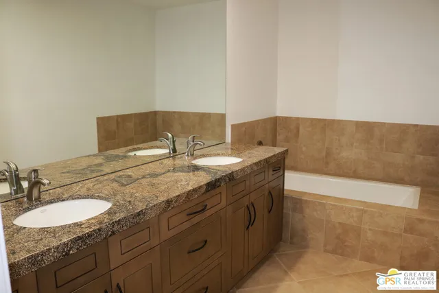 $595,000 | 68 Oak Tree Drive, Rancho Mirage, CA 92270