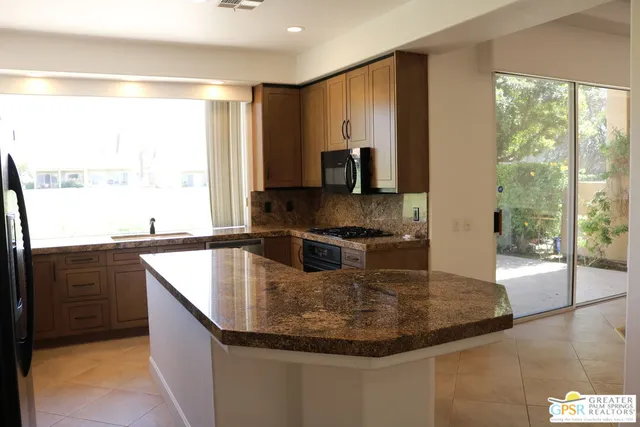 $595,000 | 68 Oak Tree Drive, Rancho Mirage, CA 92270