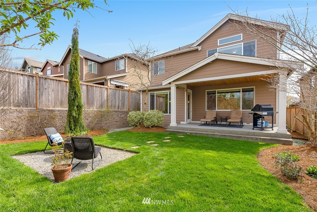 5526 Northeast 7th Place Renton, WA 98059 - Photo 23 of 30