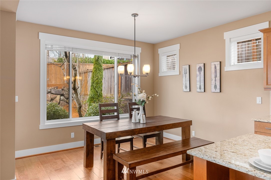 5526 Northeast 7th Place Renton, WA 98059 - Photo 9 of 30
