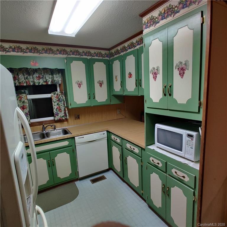 6373 Griffin Road Lancaster, SC 29720 - Photo 5 of 22 Gallery Image 5