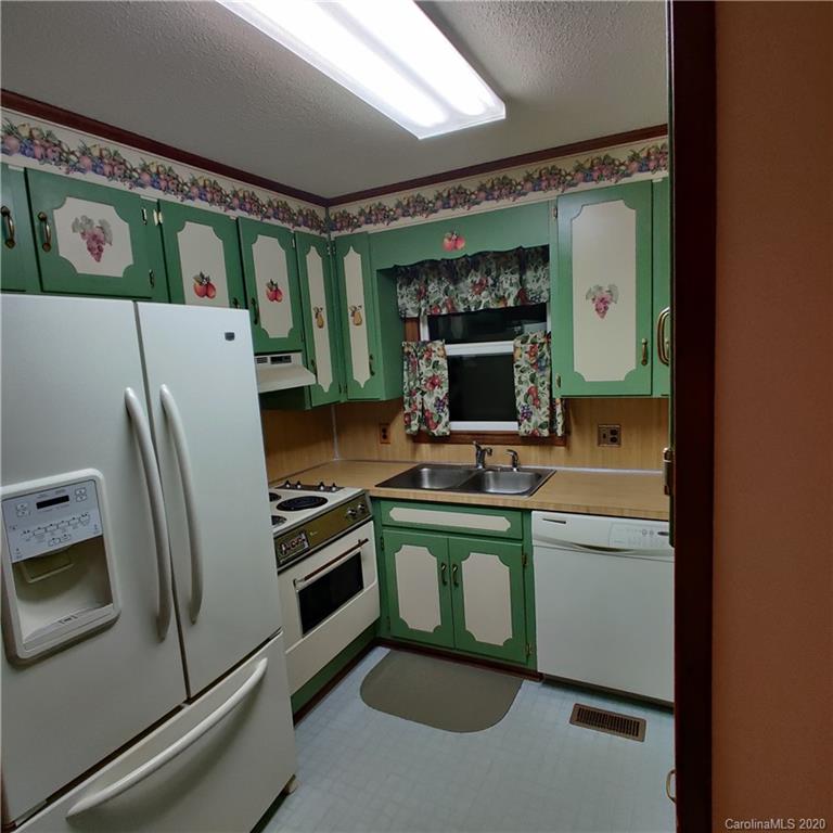 6373 Griffin Road Lancaster, SC 29720 - Photo 6 of 22 Gallery Image 6