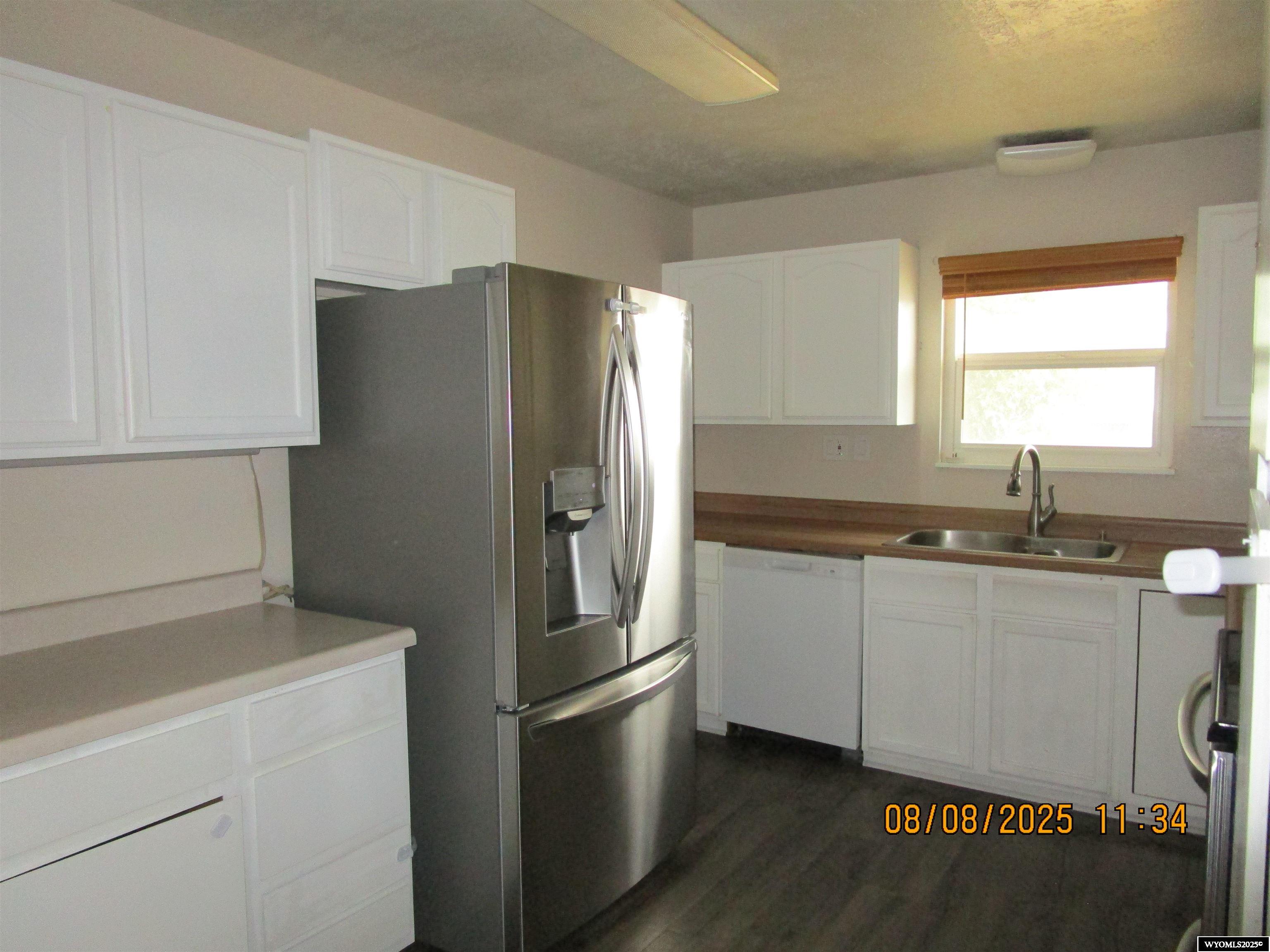 1021 Maple Way Rock Springs, WY 82901 - Photo 8 of 29