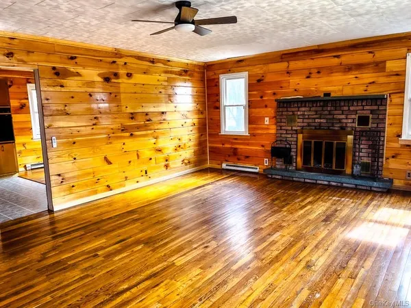 $329,000 | 122 Twinshaven Road, Napanoch, NY 12458
