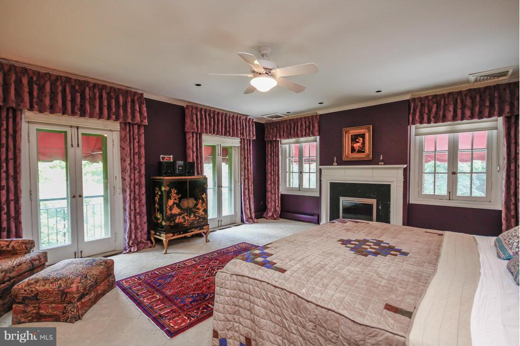 501 Overhill Road Baltimore, MD 21210 - Photo 17 of 29 Bedroom (Master)