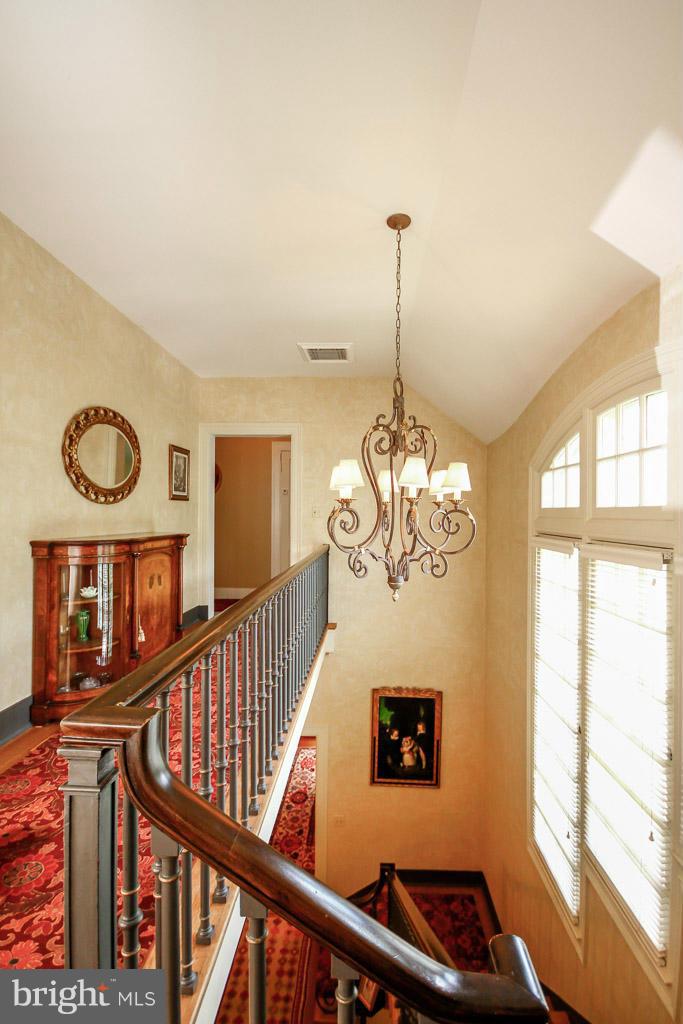 501 Overhill Road Baltimore, MD 21210 - Photo 19 of 29 Interior (General)
