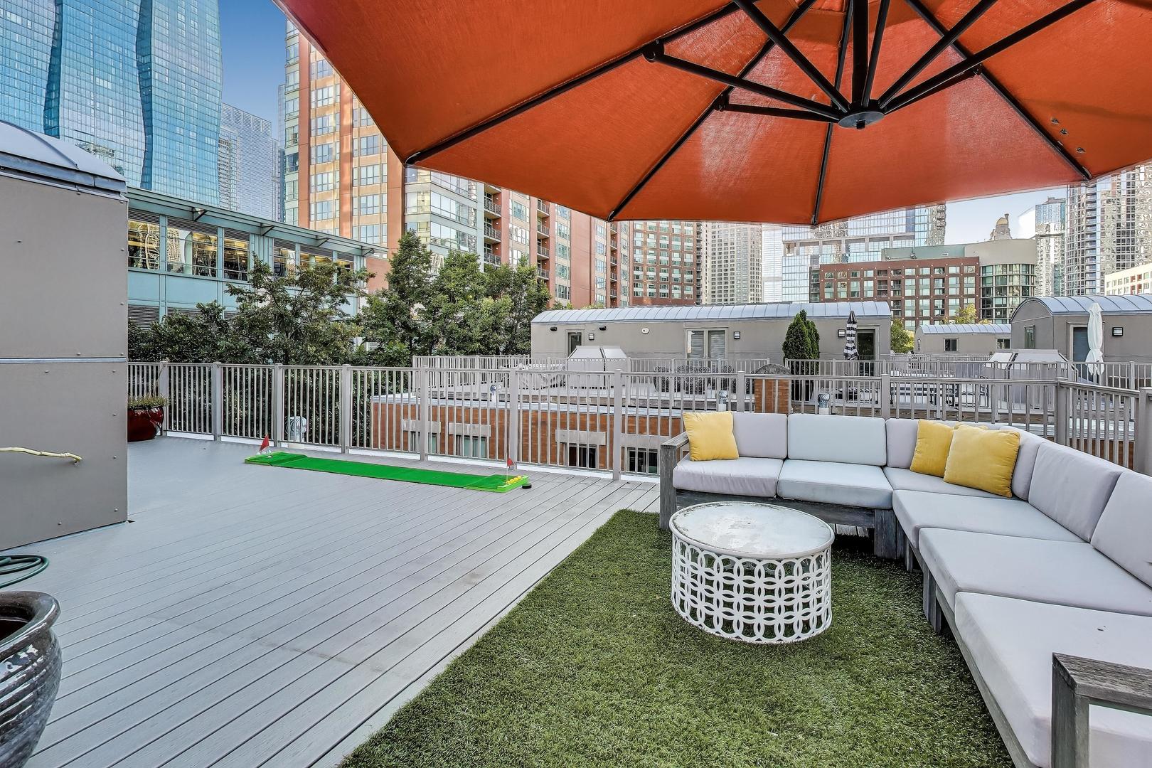 438 East North Water Street Chicago, IL 60611 - Photo 33 of 47