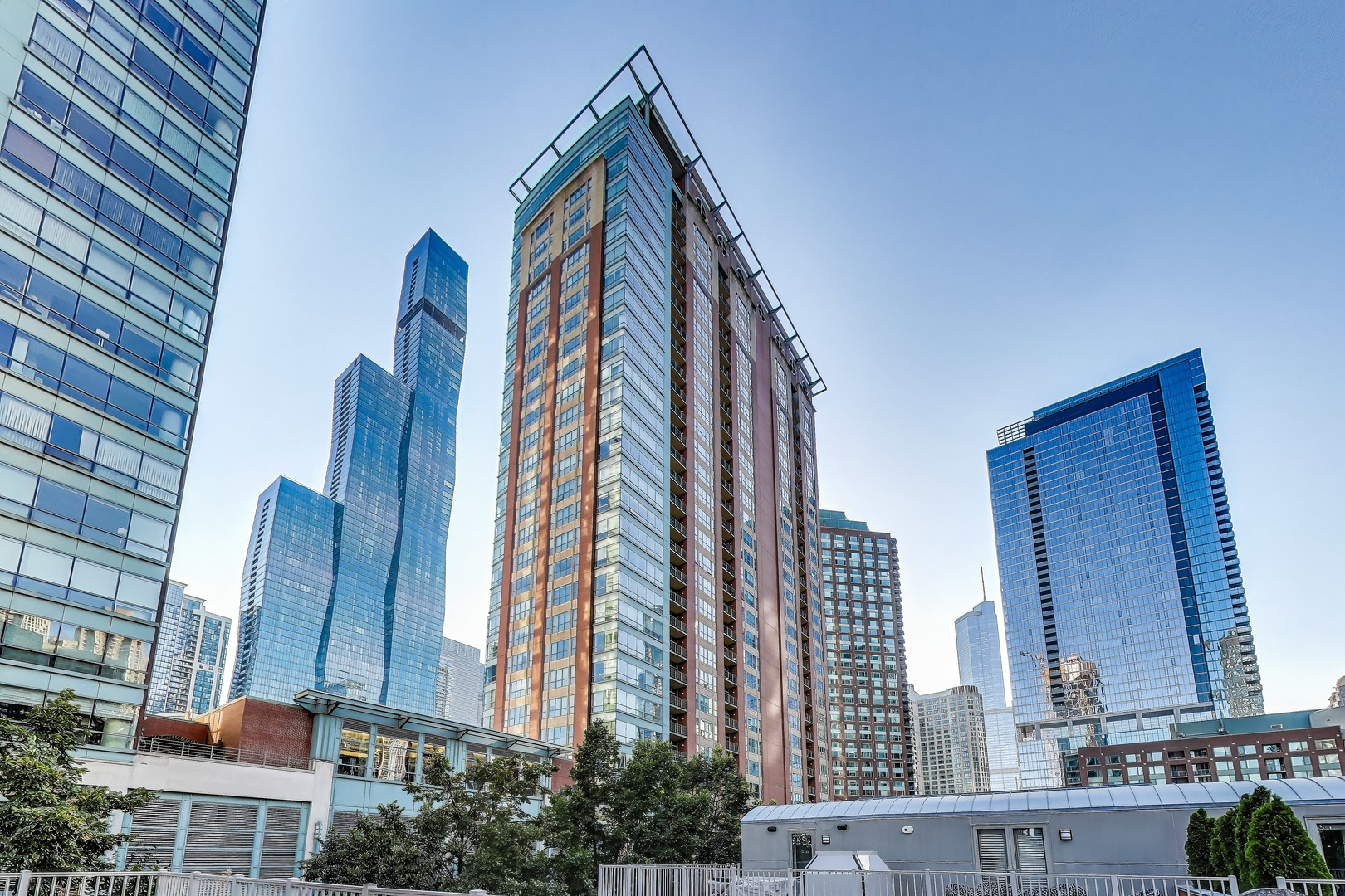 438 East North Water Street Chicago, IL 60611 - Photo 37 of 47