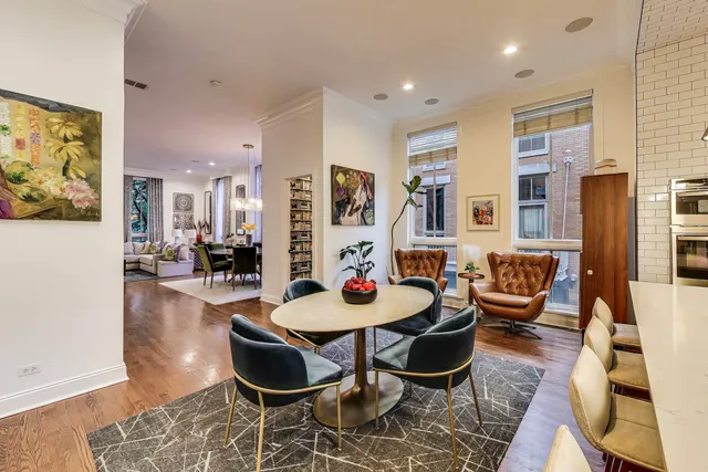 $1,950,000 | 438 East North Water Street, Chicago, IL 60611