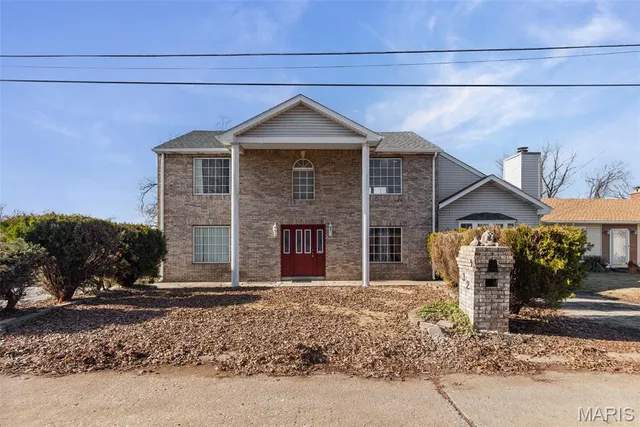 $135,000 | 32 Hilltop Place, East St. Louis, IL 62203