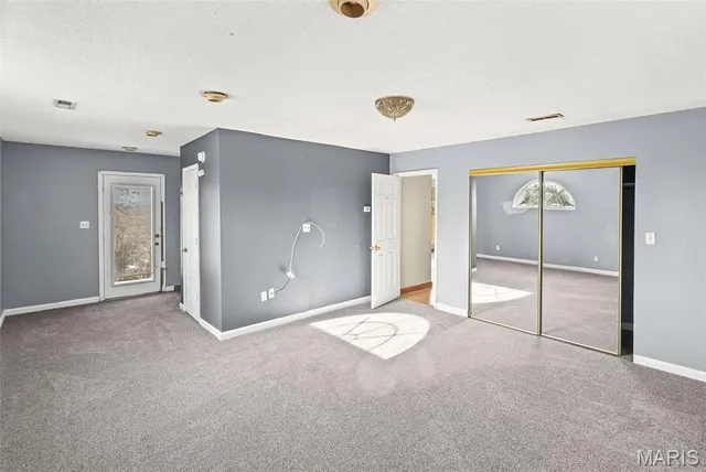 $135,000 | 32 Hilltop Place, East St. Louis, IL 62203