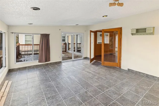 $135,000 | 32 Hilltop Place, East St. Louis, IL 62203