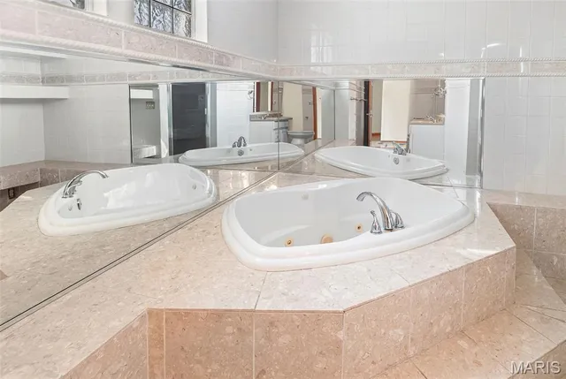 $135,000 | 32 Hilltop Place, East St. Louis, IL 62203